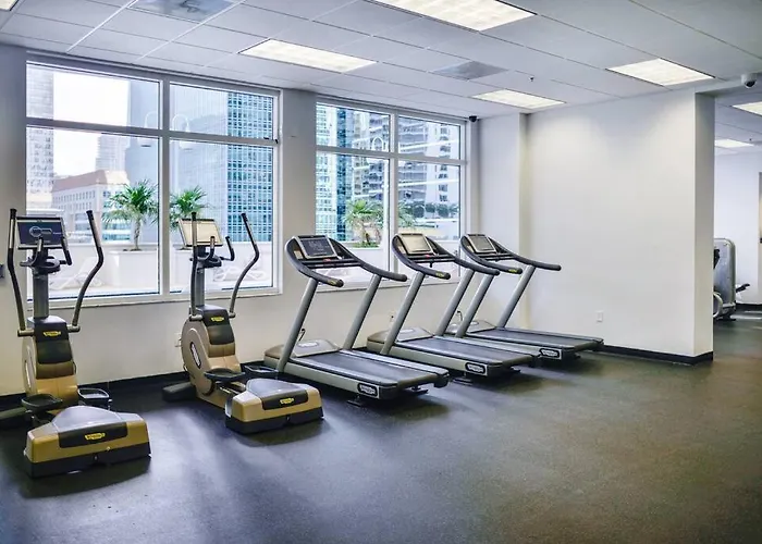 Luxury 2 Bedroom Apartment At Brickell With Pool